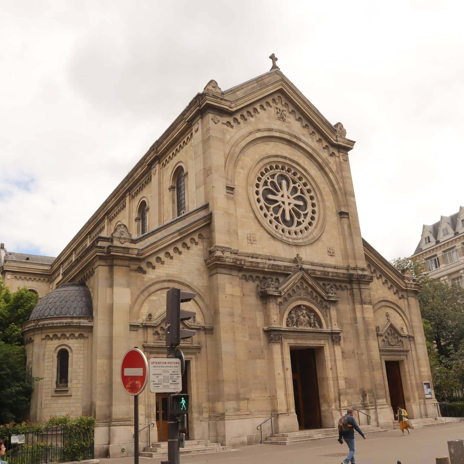 Une église chargée d'histoire